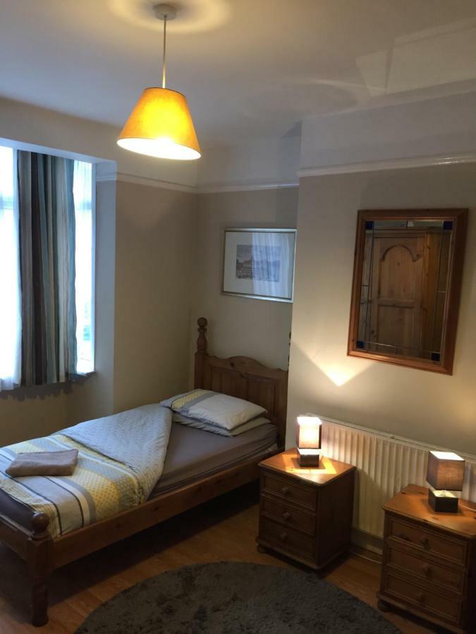 Tony's Place Bed & Breakfast *